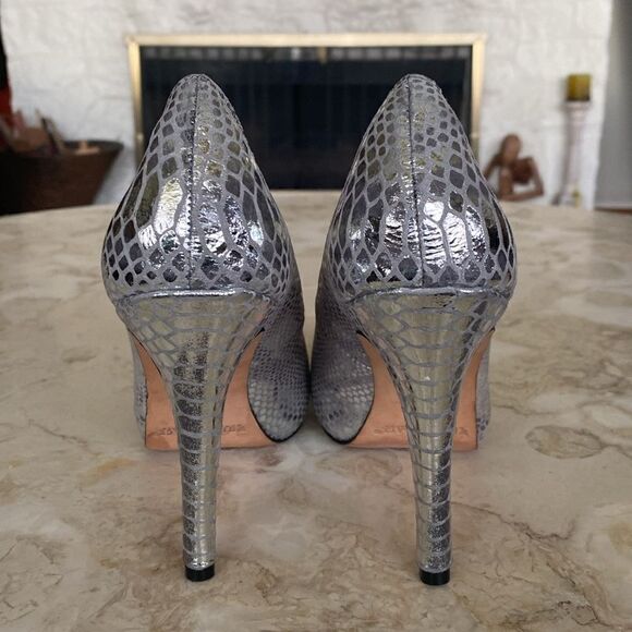 White House Black Market Leather Snakeskin Silver Platform 4” Party Heels - Picture 9 of 12
